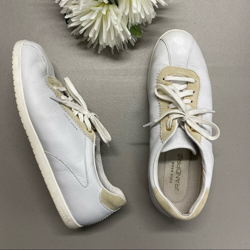 Cole Haan Grandpro Sneaker Shoe Leather Lace Up Turf White Womens Size 9.5